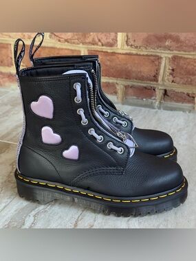 Dr.Marten’s 1460 Zip Hearts Virginia Satin Lux Lace Up Black/Purple Boots Size 7